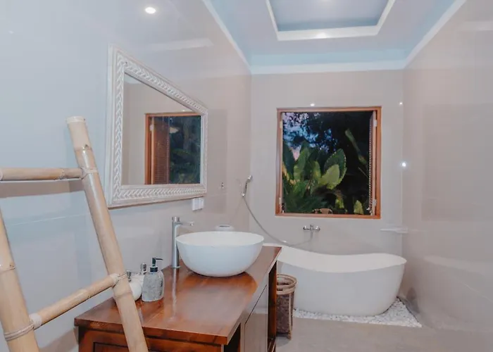 Pensión Tegal Harum 3*
