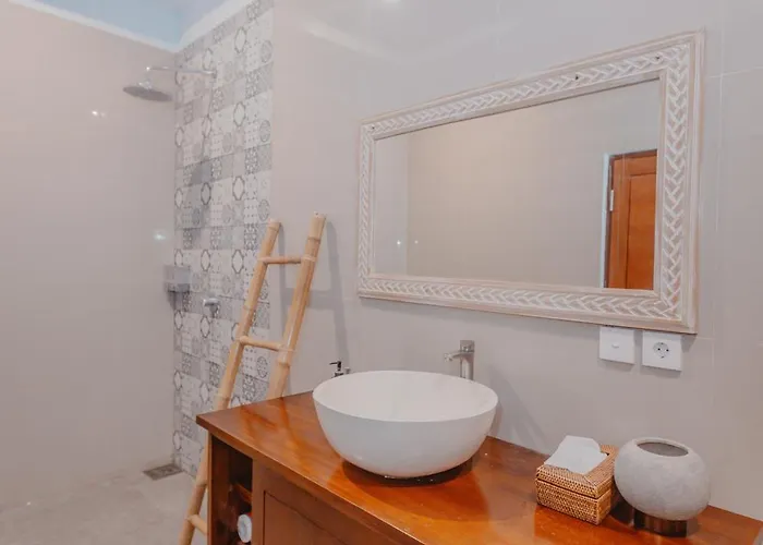 Pensión Tegal Harum 3*